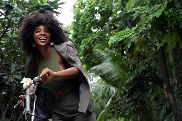 Huỳnh Thị Cẩm Tiên, Cameroonian and Vietnamese